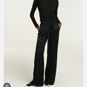 Satin perfection pants size 4 NWT Copenhagen minimilaist style
